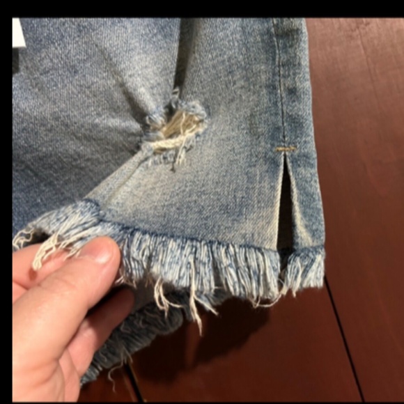 Pistola Distressed Frayed Hem Button Fly Cut Off Denim Shorts Size 27 - NWT - Picture 6 of 13